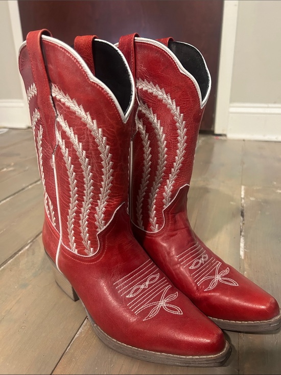Sterling River Shoes - Red Embroidered Women's Western Heeled Boots